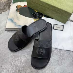 BURB SLIDER BLACK