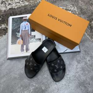 LVE SLIDER BLACK