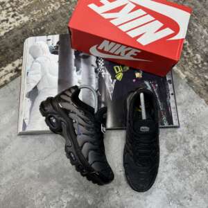 NKE TN GRAY/BLACK