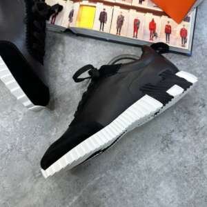 HRMES TRAINER BLACK