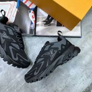 LVE TRAINER BLACK