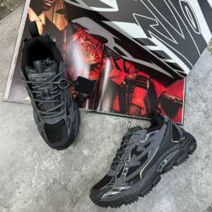 OFF-W TRAINER BLACK